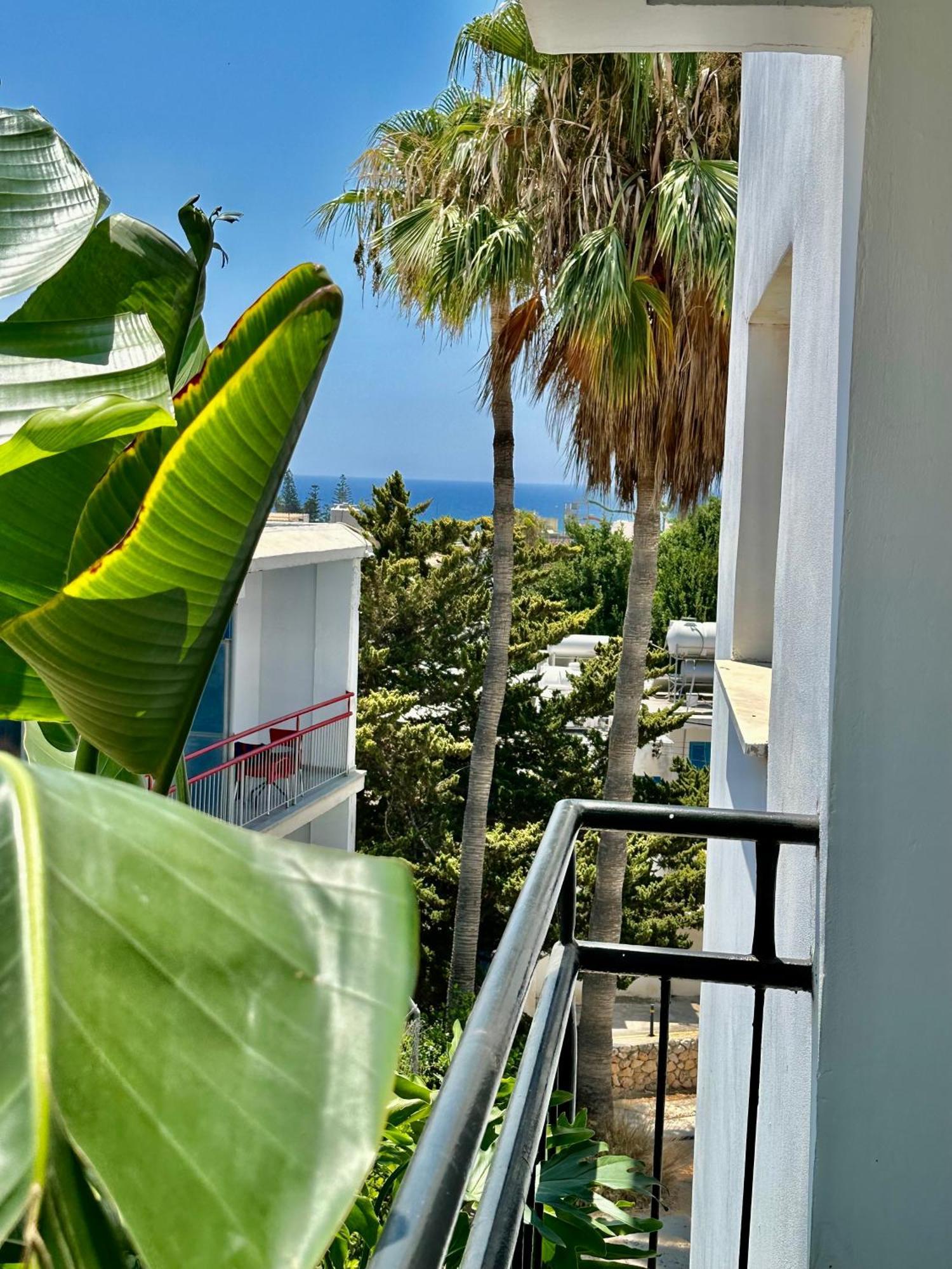 Appartamento Flat In The Heart Of Ayia Napa/Центр Айя Напы Esterno foto